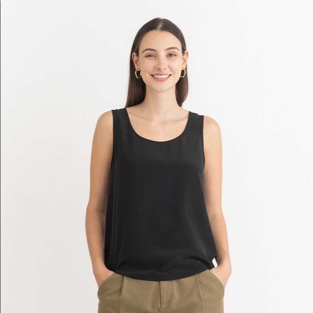 Grana Silk Scoopneck Tank